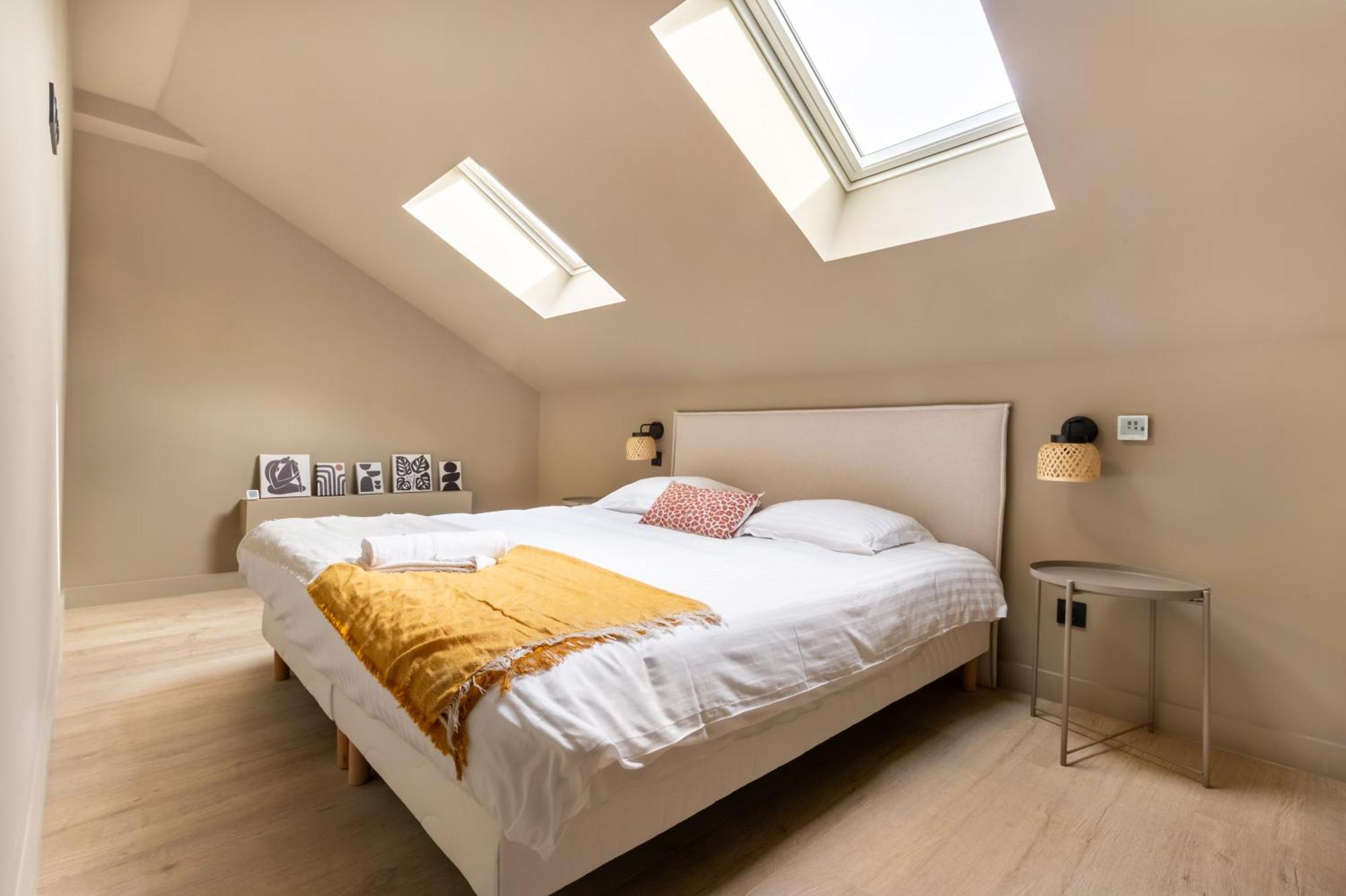 Apartamento Standing 4 Et 4 Salles De Bains Face Marche De Wazemmes *